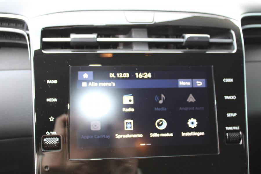 Hyundai Tucson 1.6 T-GDI 150 PK Automaat MHEV i-Motion | Adaptieve Cruise Control | Climate Control | Apple Carplay | DAB | 18 Inch Lichtmetalen Velgen | Stoelverwarming | Stuurwielverwarming