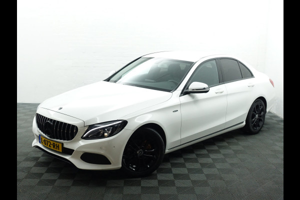 Mercedes-Benz C-Klasse 180 157PK AMG Night Edition Aut- Xenon Led I Burmester I Stoelverwarming I Camera I Dynamic Select