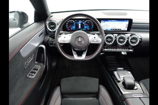 Mercedes-Benz CLA-Klasse 250 e AMG Edition Aut- Panodak I Xenon Led I Sfeerverlichting I Alcantara Sportinterieur I LMV