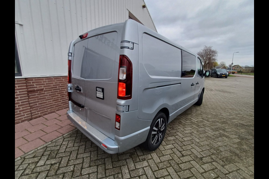 Renault Trafic Red Exclusive 170 Pk Automaat Dubbele Cabine Blix 6 Persoons