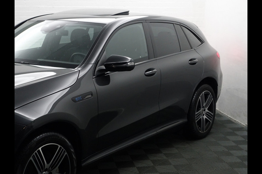 Mercedes-Benz EQC 400 4MATIC AMG Night Edition 80 kWh Aut- Schuifdak I Sfeerverlichting I Standkachel I Park Assist I Park Pilot I Carplay