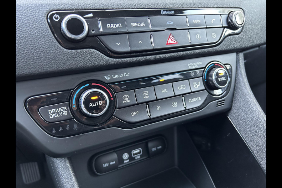 Kia Niro 1.6 GDi Hybrid BusinessLine Automaat | Leder | Trekhaak | Camera | Navi | 16” Velgen | Stuur-/Stoelverwarming | Clima | Apple CarPlay/Android Auto | PDC | Cruise | LED |