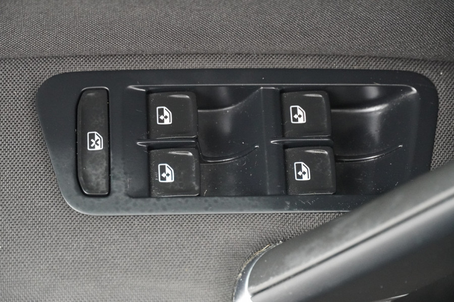 Volkswagen Golf BWJ 2019 / 131 PK 1.5 TSI Comfortline automaat | CLIMA | AD. CRUISE | NAVI | PRIVACY GLASS | LICHTMETAAL |