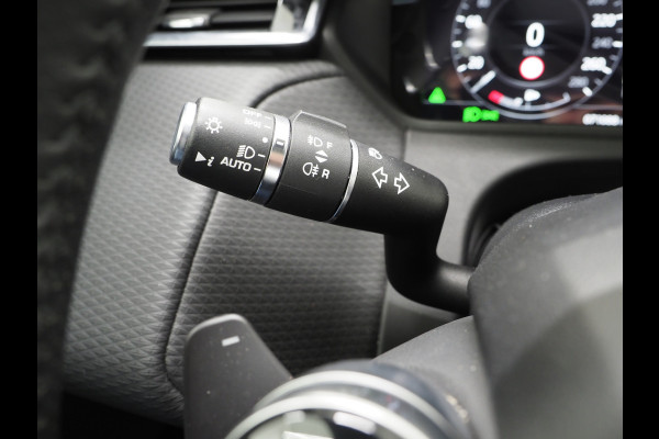 Land Rover Range Rover Velar 3.0 V6 AWD 300PK LED | Panorama | Luchtvering | 360 | Trekhaak