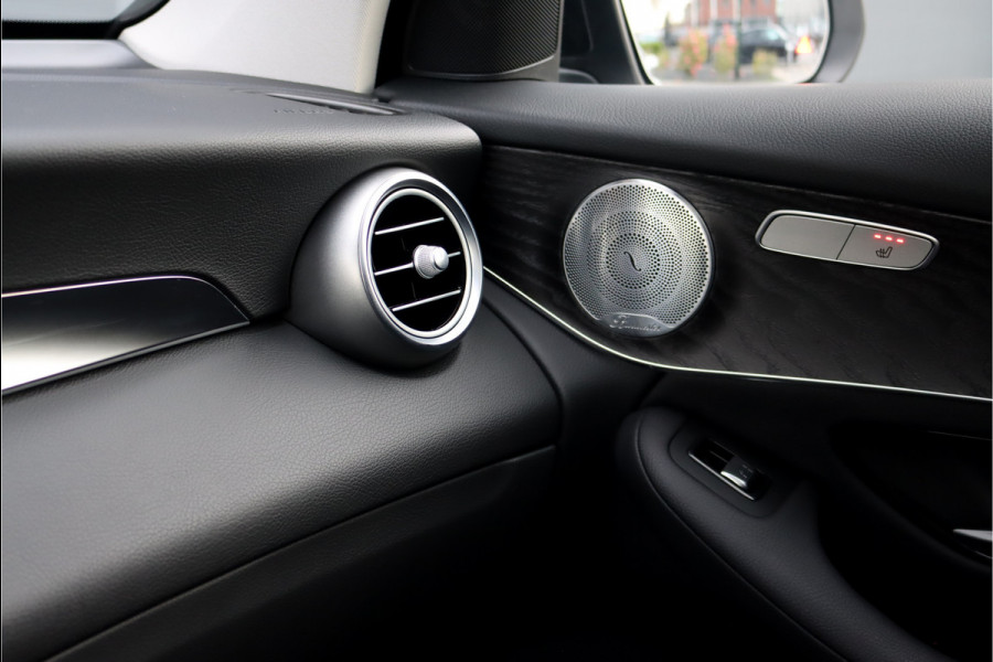 Mercedes-Benz GLC 220 d 4-MATIC Aut9 | Panoramadak | Camera | Head-up Display | Trekhaak | Burmester | Dodehoekassistent | Led Intelligent Light System |