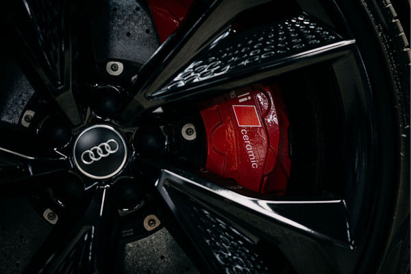 Audi RS6 TFSI quattro | Luchtvering | B&O | ACC | Akrapovic |