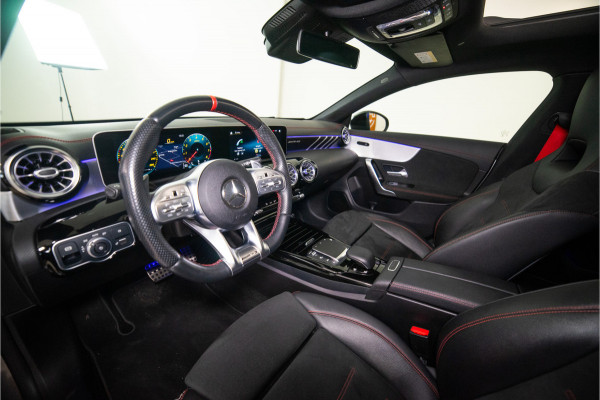 Mercedes-Benz CLA-Klasse 35 AMG 4MATIC Premium+ 306PK | Pano | Sfeer | Multibeam |