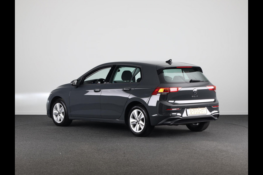 Volkswagen Golf 1.0 TSI Life 110 pk | Verlengde garantie | Navigatie | Parkeersensoren | Adaptieve cruise control