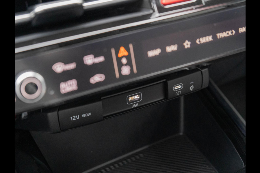 Kia Niro EV ExecutiveLine 64.8 kWh | Snel rijden | Head up display | Harman en kardon audio |