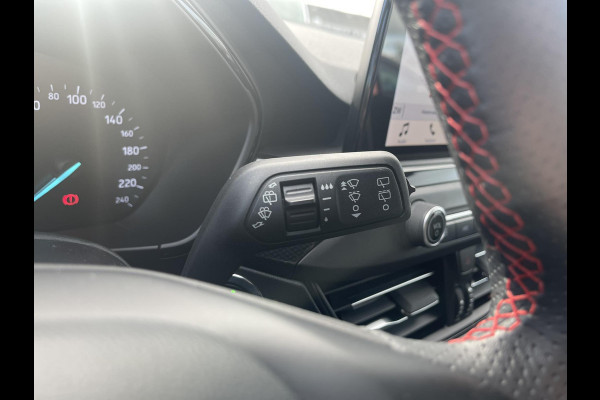 Ford Focus Wagon 1.0 EcoBoost ST Line Business 125pk Adaptive cruise control | Wegklapbare trekhaak |  Bang&Olufsen | Winter Pack | Achteruitrijcamera