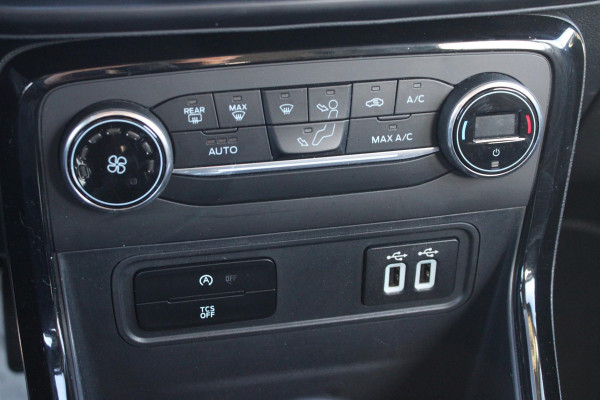 Ford EcoSport 1.0 EcoBoost Titanium | Navigatie | Airco | Parkeersensoren