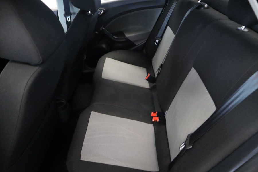 Seat Ibiza 1.6 TDI Style 5 drs Hathback, Airco,
