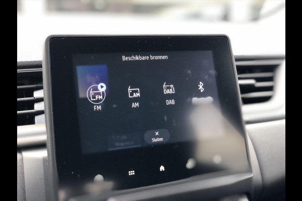 Renault Captur TCe 140pk EDC Intens | Navigatie, Stoelverwarming, Keyless, Parkeersensoren, Apple CarPlay/Android Auto, Licht + Regensensor