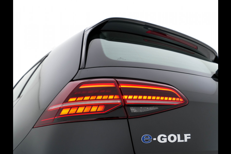 Volkswagen e-Golf *HEAT-PUMP | VIENNA-VOLLEDER | FULL-LED | ADAPTIVE-CRUISE | VIRTUAL-COCKPIT | CAMERA | NAVI-FULLMAP | DAB |  ECC | PDC | SPORT-SEATS | 17" ALU*