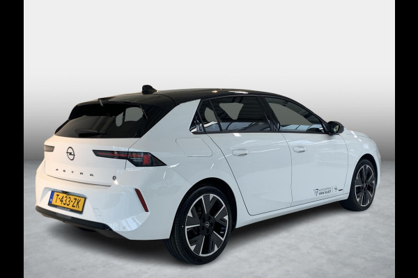 Opel Astra Electric ULTIMATE 54 kWh 156 Pk | Alcantara | Navi Pro | Winterpakket | 360° Camera | AGR voorstoelen | Panoramadak | Full Options