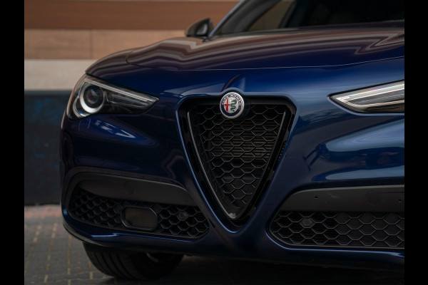 Alfa Romeo Stelvio 2.0T 280pk AWD Veloce | Harman/Kardon | 21 inch | Carplay | Blu Montecarlo | Camera