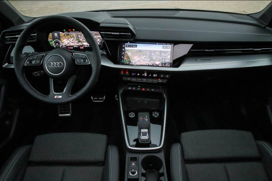 Audi A3 Sportback 45TFSI e PHEV S Edition S line Competition 245pk S-Tronic! Panoramadak|Virtual Cockpit|Supersport Kuipstoelen|18