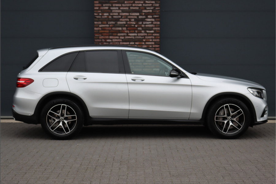 Mercedes-Benz GLC 220 d 4-MATIC Aut9 | Panoramadak | Camera | Head-up Display | Trekhaak | Burmester | Dodehoekassistent | Led Intelligent Light System |