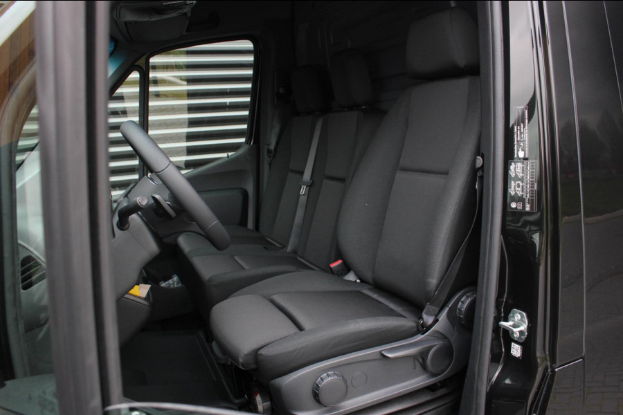 Mercedes-Benz Sprinter 317 CDI L2H2 RWD 170PK FULL BLACK JB-EDITION / 3500KG / NEW / DIRECT RIJDEN / NAVIGATIE / PDC / FULL / LED