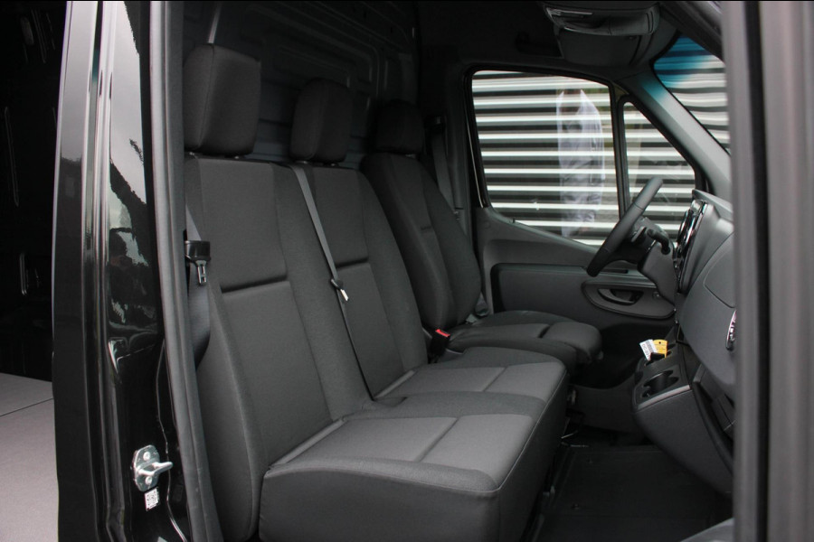 Mercedes-Benz Sprinter 317 CDI L2H2 RWD 170PK FULL BLACK JB-EDITION / 3500KG / NEW / DIRECT RIJDEN / NAVIGATIE / PDC / FULL / LED