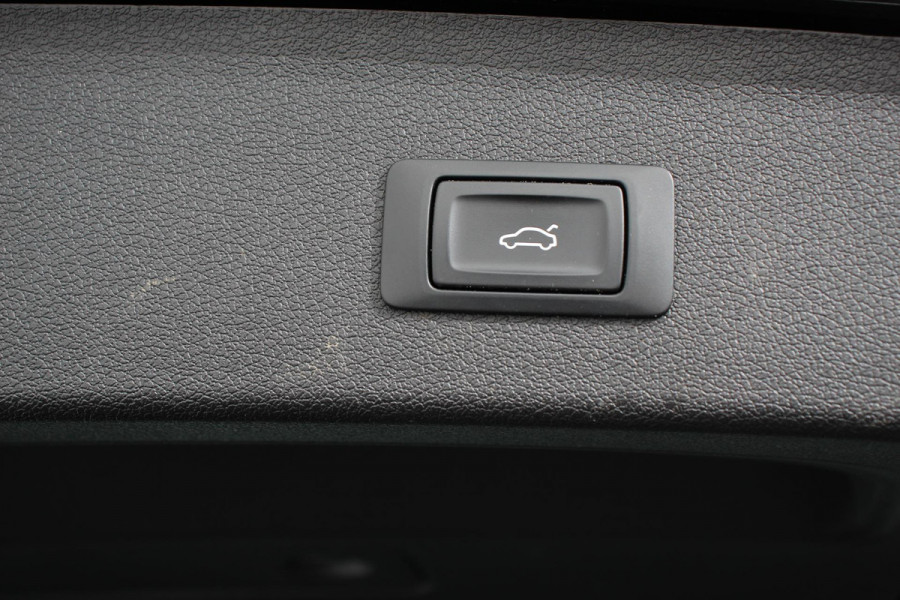 Audi Q5 3.0 TDI SQ5 quattro Pro Line | Camera | Stoel Koeling/Verwarming | Lederen Bekleding | Lichtmetalen Velgen | Elektrische Achterklep |