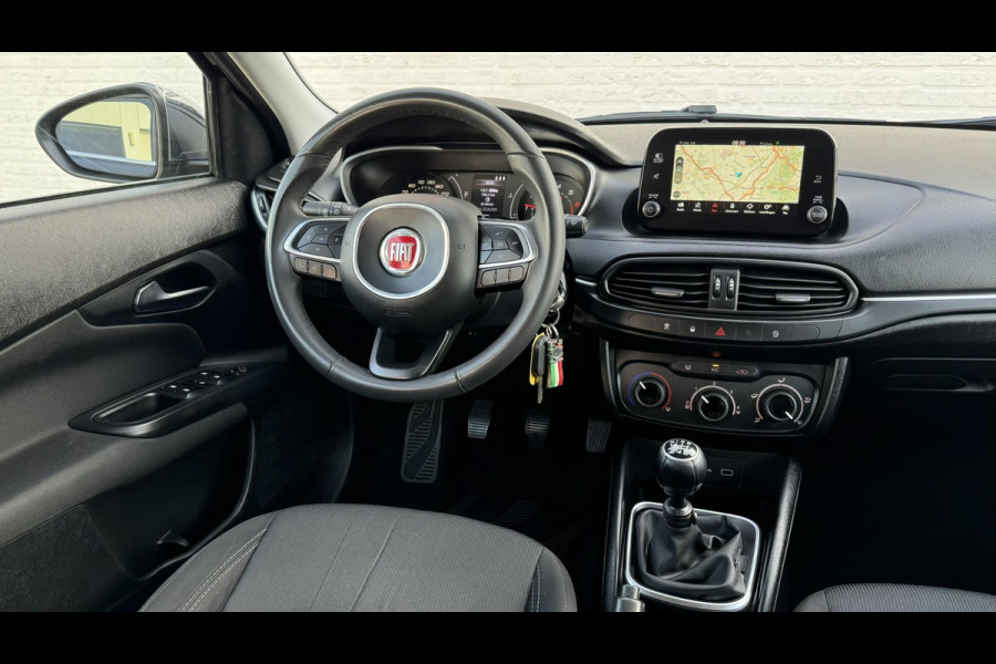 Fiat Tipo Stationwagon 1.4 T-Jet 16v Navigatie Camera Carplay 4 Seizoenen banden Cruise controle Airco