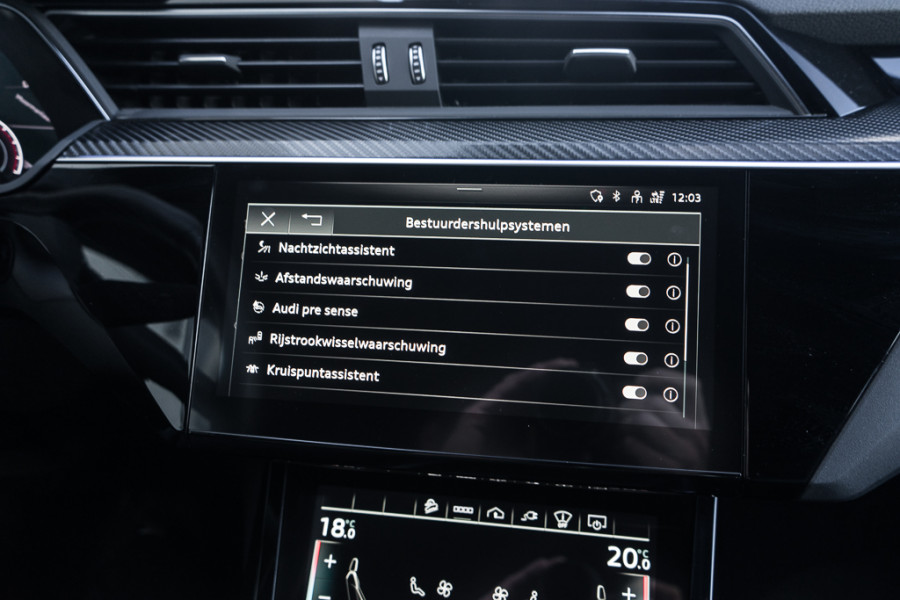 Audi e-tron 55 S-line Quattro / Incl. BTW/ 2x S-line/ Standkachel/ Luchtvering/ Top View/ Panoramadak/ Trekhaak/ 300kW (408PK)