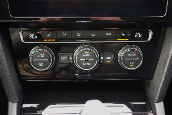 Volkswagen Passat Variant 1.4 TSI GTE 218 PK Plug-In Hybride, Adap. Cruise Control, Stoelverwarming, Camera, Ergocomfort Stoelen