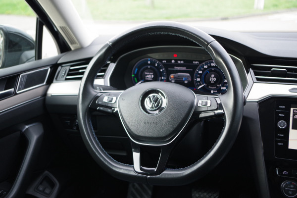 Volkswagen Passat Variant 1.4 TSI GTE 218 PK Plug-In Hybride, Adap. Cruise Control, Stoelverwarming, Camera, Ergocomfort Stoelen