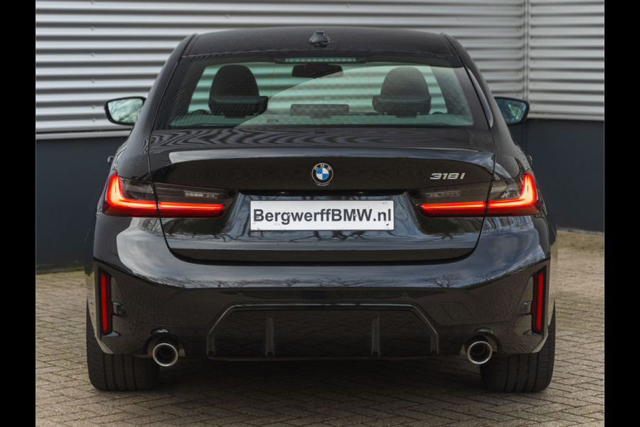 BMW 3 Serie 318i M-Sport - Curved Display - Head Up - Sportzetels - Stoelverwarming