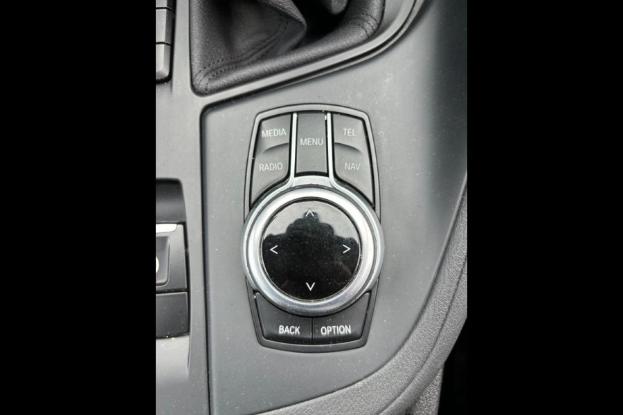 BMW X1 SDrive18i Centennial Executive /Navi /Stoelverwarming