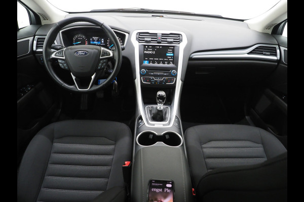 Ford Mondeo Wagon 1.5 Titanium | Carplay | Stoelverwarming | Climate | Cruise