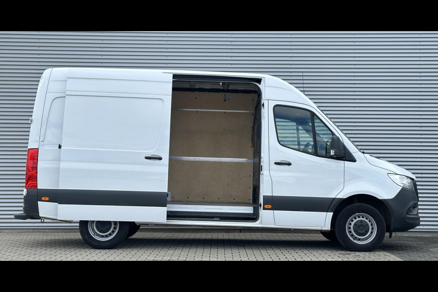 Mercedes-Benz Sprinter 317 CDI L2H2 RWD