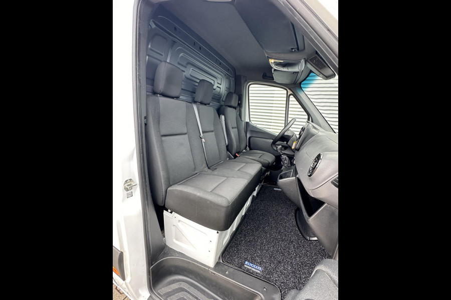 Mercedes-Benz Sprinter 317 CDI L2H2 RWD