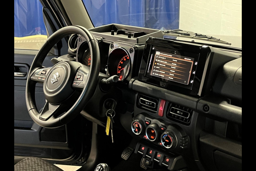 Suzuki Jimny 1.5 Stijl | Trekhaak | Cruise & Climate c. | Stoelverwarming | Navigatie | DAB