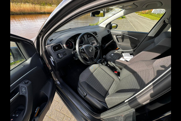 Volkswagen Polo 1.2 TSI 95PK Comfortline / cruisecontrole / airco / bleutooth etc..