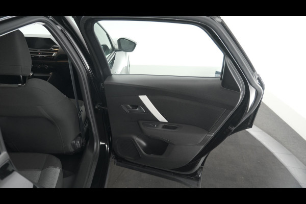 Citroën C4 Puretech 110 Feel | Camera | Apple Carplay | Parkeersensoren | Navigatie | Climate Control