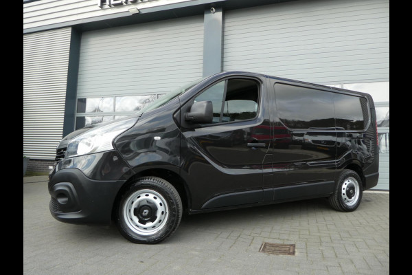 Renault Trafic 1.6 dCi T27 L1H1 airco navigatie 3 zits