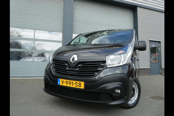 Renault Trafic 1.6 dCi T27 L1H1 airco navigatie 3 zits