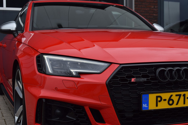 Audi RS4 2.9 TFSI 450pk Quattro Keramisch - Pano - HUD