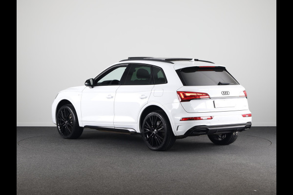 Audi Q5 50 TFSI e S edition 299PK | Panorama dak | Assistentiepakket Tour | Stoelverwarming |