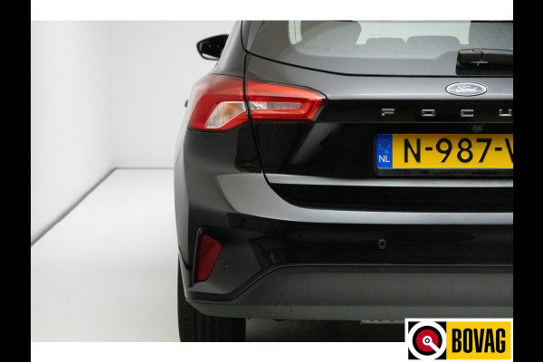 Ford Focus 1.0 EcoBoost Hybrid Business Camera , Navigatie , Cruise control , Airco , PDC V+A