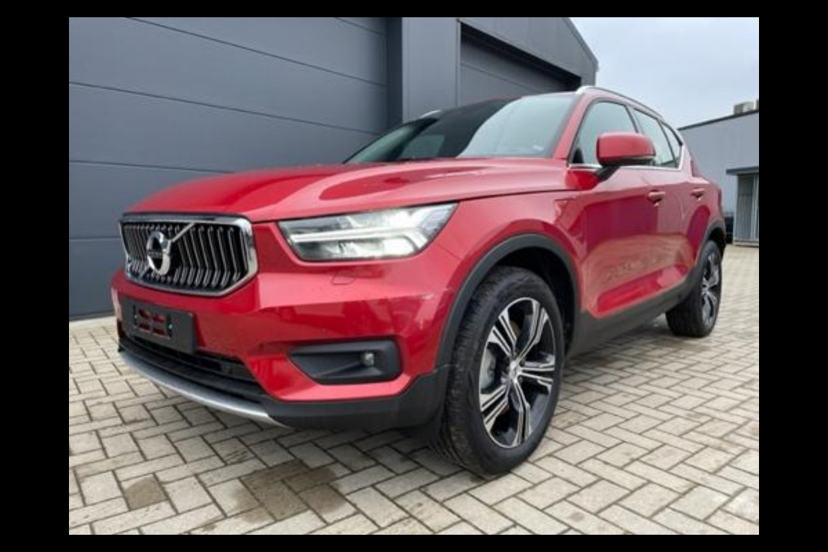 Volvo XC40 T4 Recharge Inscription Expression