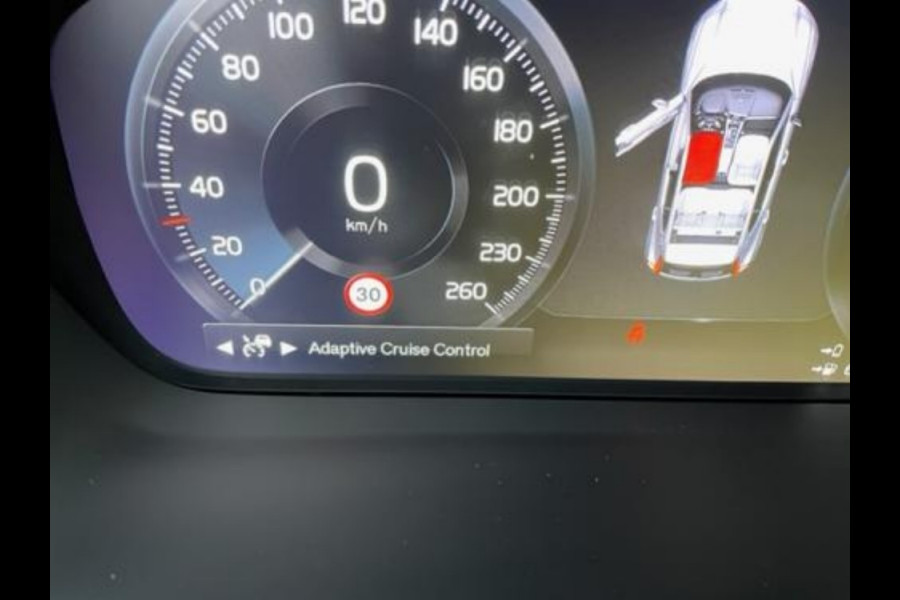 Volvo XC40 T4 Recharge Inscription Expression