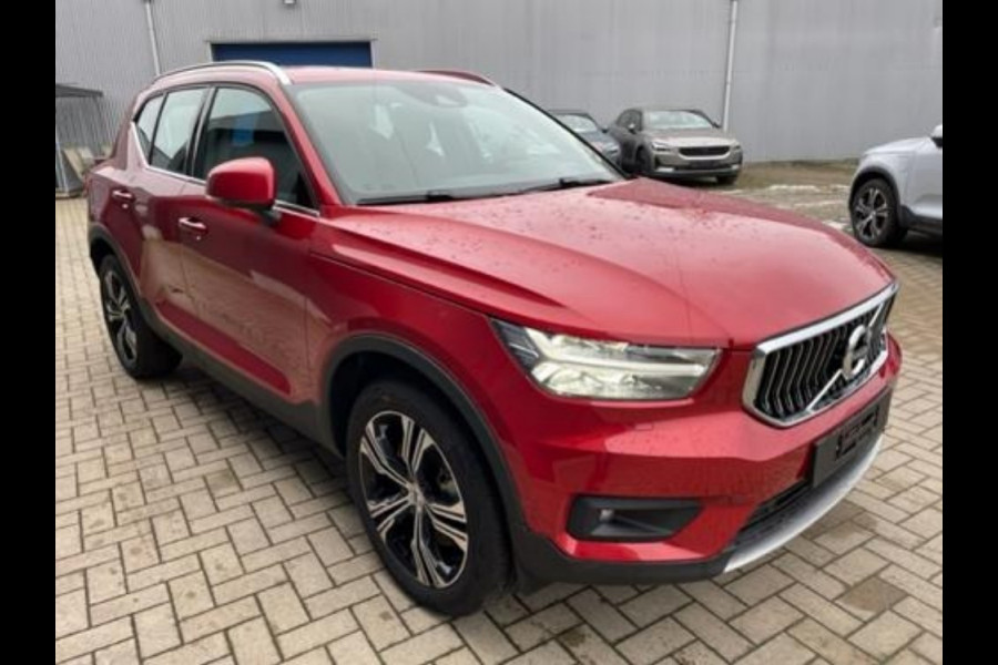 Volvo XC40 T4 Recharge Inscription Expression