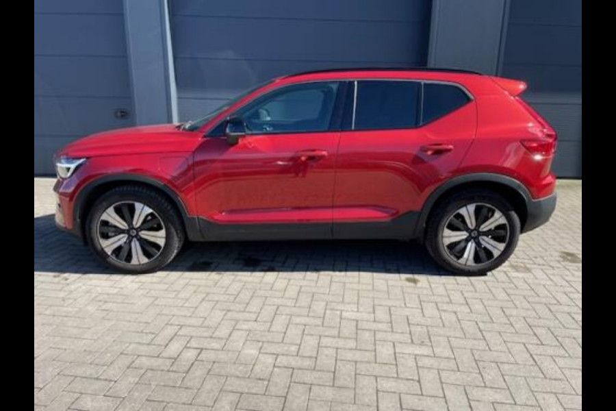 Volvo XC40 T5 Recharge PLUS DARK