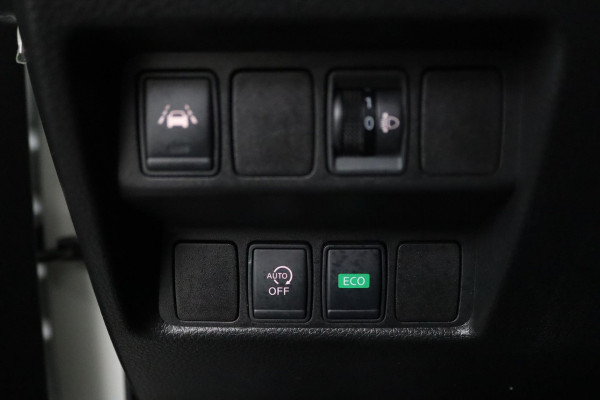 Nissan QASHQAI 1.2 N-Connecta Automaat (NAVIGATIE, TREKHAAK, 360 CAMERA, STOELVERWARMING, 1e EIGENAAR, GOED ONDERHOUDEN)