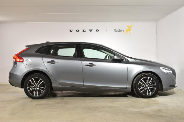 Volvo V40 T2 122PK Nordic+ / Sensus navigatie / Standkachel / verwarmbare voorstoelen / Park assist achter / Volvo On-Call