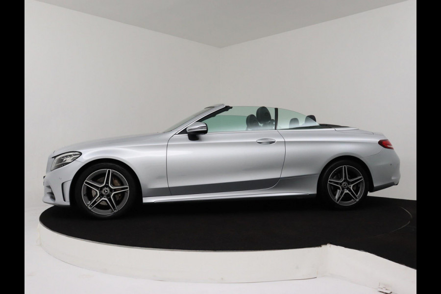 Mercedes-Benz C-Klasse 200 Cabrio AMG FACELIFT (ZOMER AANBIEDING!) (Dealer onderH, Navi Groot, Camera, Nekverwarming, CruiseC, PDC, Etc)