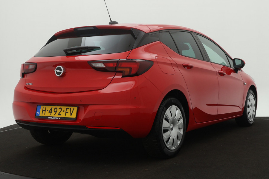 Opel Astra BWJ 2020 / 1.2 111PK Business Edition / Clima / Cruise /  Navi / Carplay /Privacy glass / Comfortstoel /
